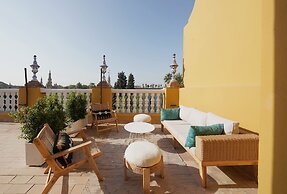 Numa Seville Prestigio