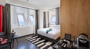 Brown Brut Seafront Hotel