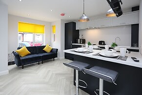 No 1 Luxury Service Accommodation