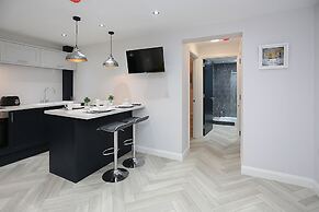 No 1 Luxury Service Accommodation