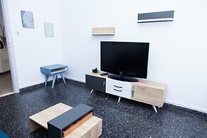 Beautiful Apartment in  Piraeus