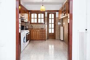 Fabulous Apartment in Pireaus