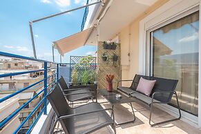 Luxury Loft with a Balcony by CloudKeys