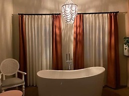 Noa's Boutique Hotel