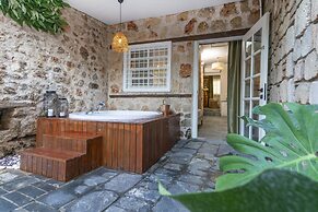 Noa's Boutique Hotel