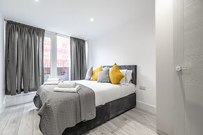 Stunning 2-bed Apartment in Camberley