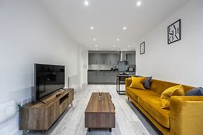 Remarkable 2-bed Apartment in Camberley