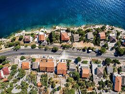 Rina Apartments