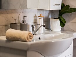 Rina Apartments