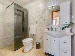 Rina Apartments