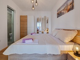 Rina Apartments