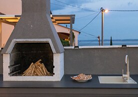 Rina Apartments