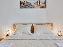 Rina Apartments