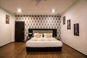 Tripli Hotels Arunoday Palace