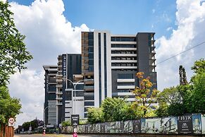 Illovo Central Apartments