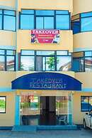 Takeover Restaurant & Accommodation