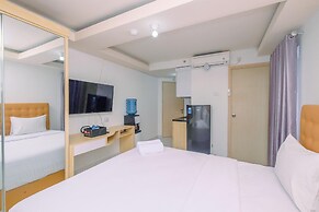 Warm And Comfortable Studio At Amethyst Apartment