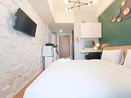 Warm And Homey Studio At Vida View Makassar Apartment