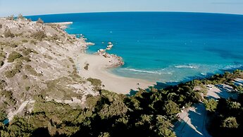 Periyiali Konnos Villas Beach Resort