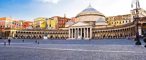 HUB NAPLES
