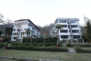 Avenue 18 Resort
