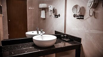 Hotel Leroy Grand