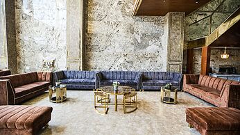 Hotel Leroy Grand