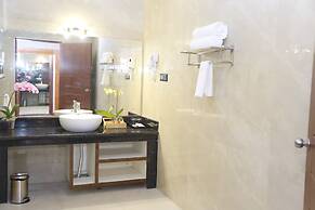 Hotel Leroy Grand