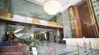Hotel Leroy Grand