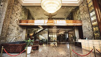Hotel Leroy Grand