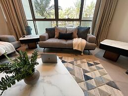 Best Townhouse On Jcv 4 Bedrooms With Jacuzzi
