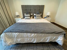 Best Townhouse On Jcv 4 Bedrooms With Jacuzzi