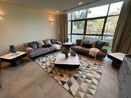 Best Townhouse On Jcv 4 Bedrooms With Jacuzzi