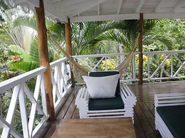 Charming Caribbean Style Villa Near Superb Beach