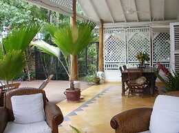 Charming Caribbean Style Villa Near Superb Beach