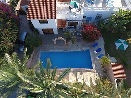 Lovely 7 Bedroom Villa !!