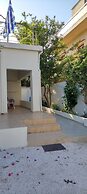 Astrinos Apt Simple, Cosy, Comfortable, Near the Beach