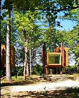 Adventure in Nature Tree Loft for 4 People 2