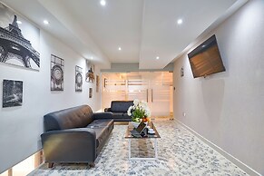 Room in Guest Room - Malecon Premium Plus