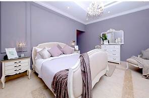 Beautiful 7 Bedrooms Villa A10