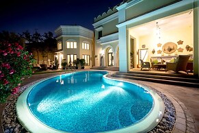 Beautiful 7 Bedrooms Villa A10