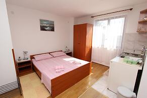 Miriana Studio With Balcony