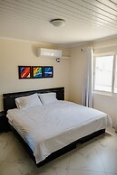 Gorgeous 2-bedroom Apartment 2 km From Eagle Beach