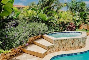 Elegant 2-bedroom Apartment 2 km From Eagle Beach