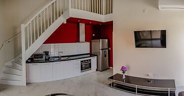 Elegant 2-bedroom Apartment 2 km From Eagle Beach