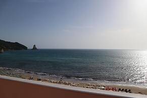 The Harmony - Beachfront sea View Apartment