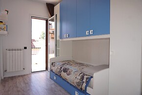 Cosy two - Storey Villa With a Garden and a Shared Swimming Pool