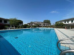 Lovely Villa With Private Garden