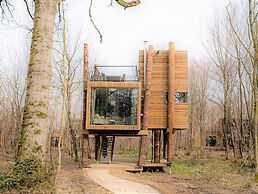 Treeloft Adventure in Nature for 4 People 11