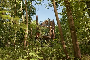 Treeloft Adventure in Nature for 4 People 6